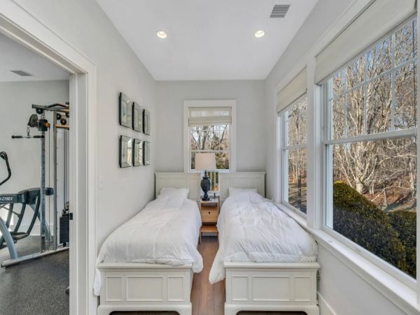 Luxury Water Mill 6 Bedroom Home Sleeps 16