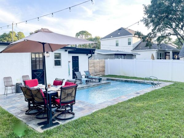 Four Bedroom Home in Sarasota with Private Pool