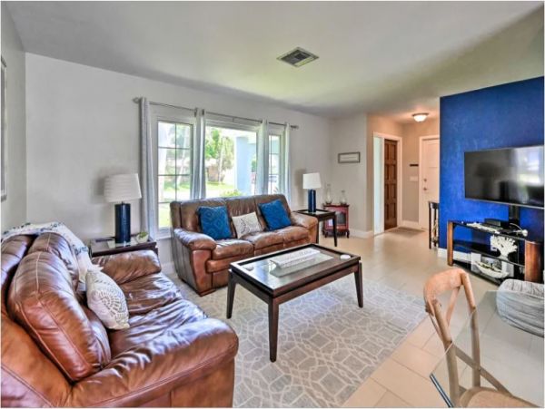 Naples Three Bedroom Vacation Home Florida.