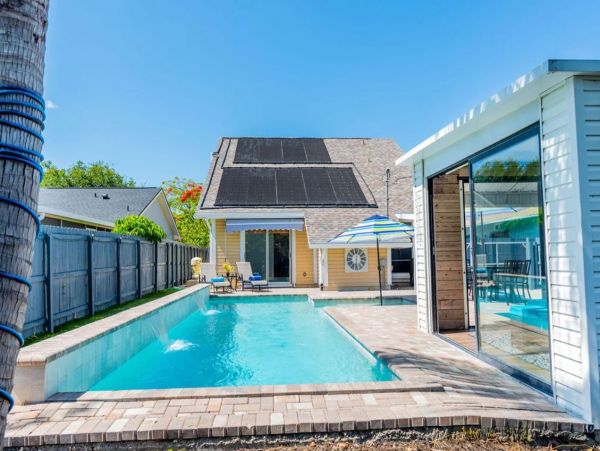 Naples Vacation Cottage with Private Saltwater Pool 5 Guests