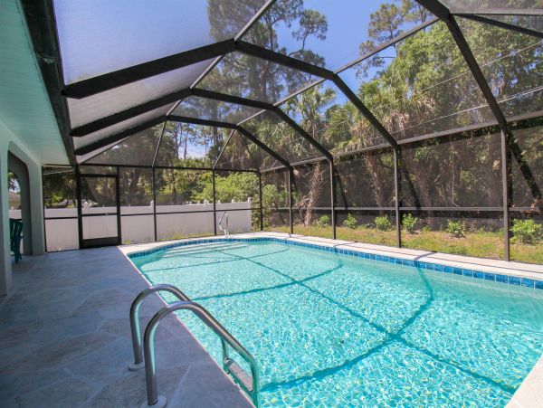 Chic Coastal 3 Bedroom Home with Pool in Port Charlotte