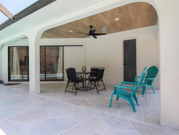 Chic Coastal 3 Bedroom Home with Pool in Port Charlotte