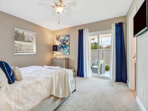 Naples Three Bedroom Vacation Pool Home