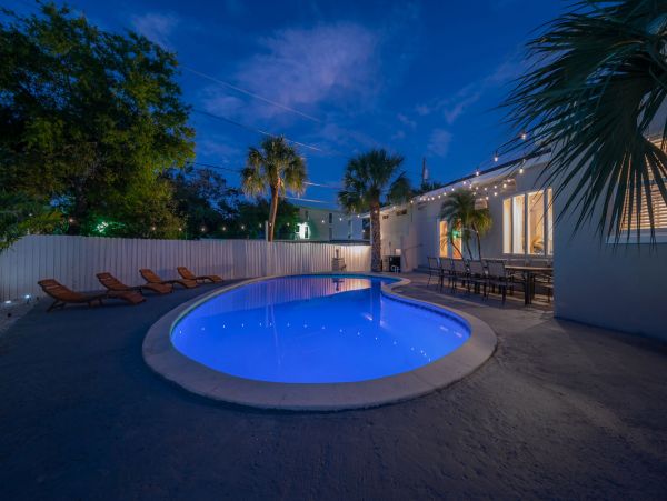 Updated luxury home in Premium location