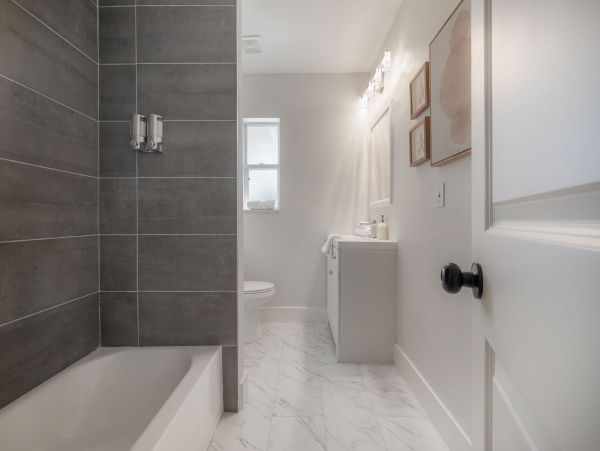 Updated luxury home in Premium location