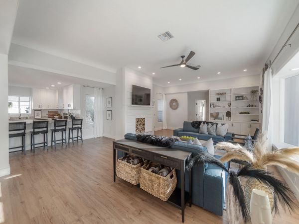 Updated luxury home in Premium location