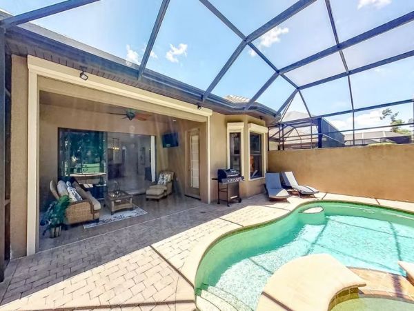 Lovely Naples Vacation Home with Private Pool