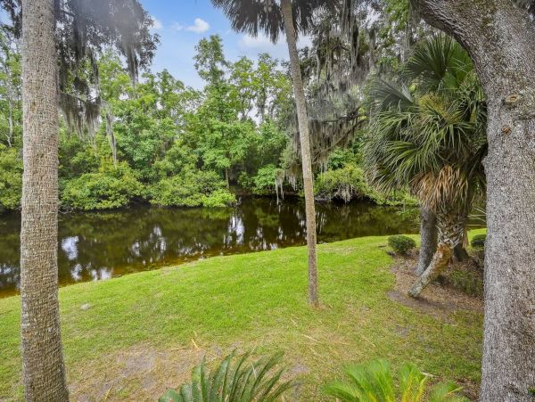 Tranquil 5-Bedroom Retreat with Resort Amenities in Hilton Head