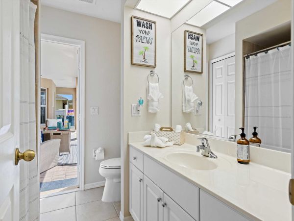 Four Bedroom Home with Private Pool in Cape Coral Sleeps 11
