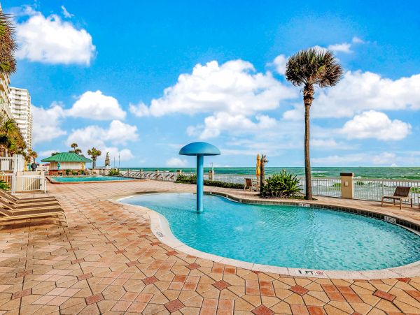 Daytona Beach Home 1023395