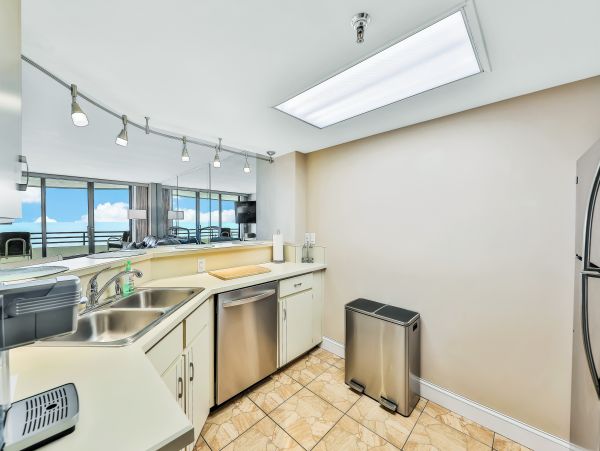Daytona Beach Home 1023396