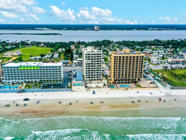 Daytona Beach Home 1023396