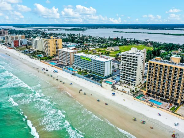 Daytona Beach Home 1023396