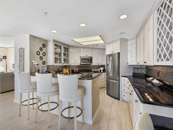 Stunning Three Bedroom Oceanfront Vacation Condo Hilton Head