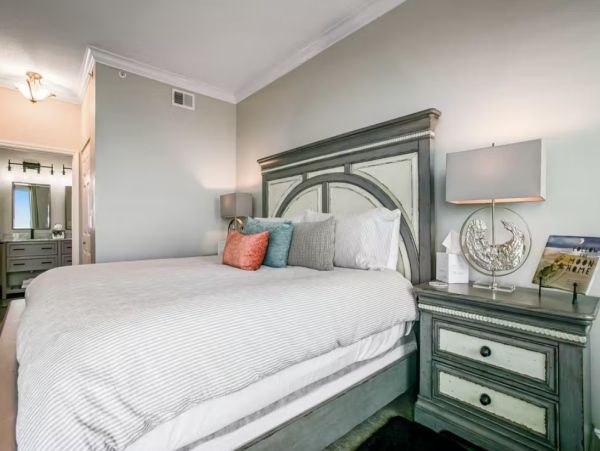 Posh Amelia Island  2 Bedroom Condo Full Ocean View Sleeps 4