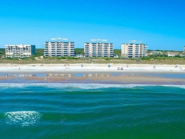Posh Amelia Island  2 Bedroom Condo Full Ocean View Sleeps 4