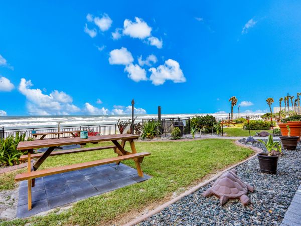 Daytona Beach Home 1023419