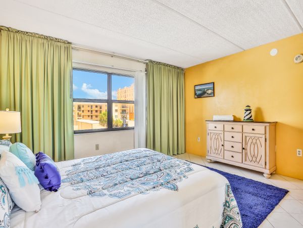 Daytona Beach Condo 1023423