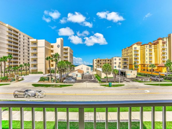 Daytona Beach Condo 1023423