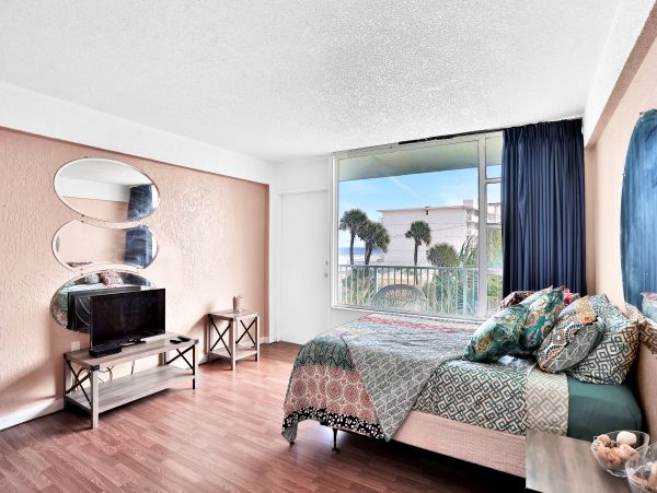 Daytona Beach Home 1023439