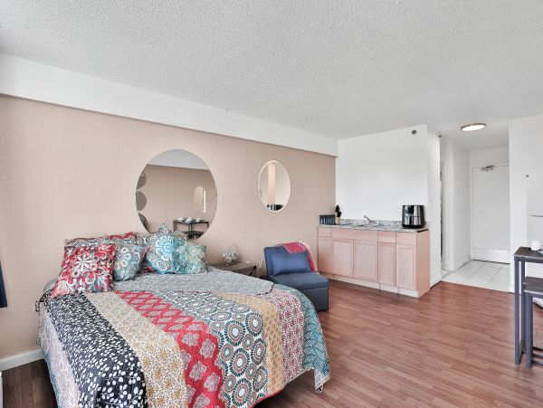 Daytona Beach Home 1023439