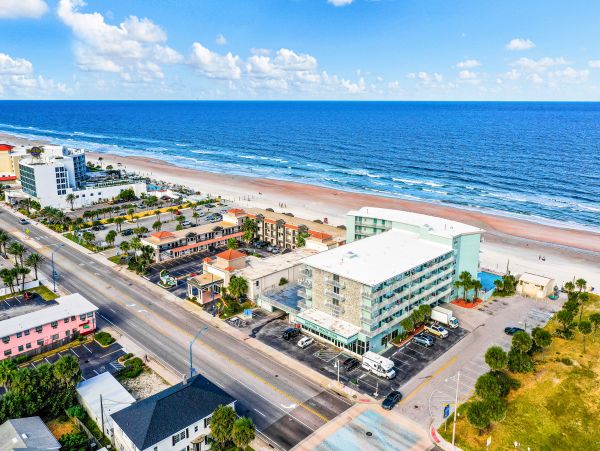 Daytona Beach Home 1023439