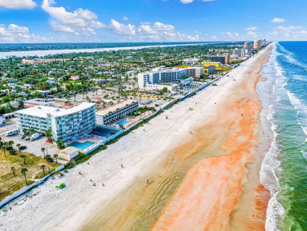 Daytona Beach Home 1023439