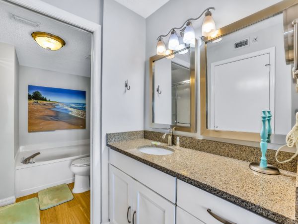Daytona Beach Home 1023455