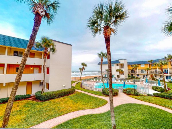 Daytona Beach Home 1023456