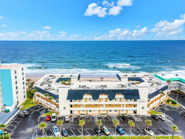 Daytona Beach Home 1023456