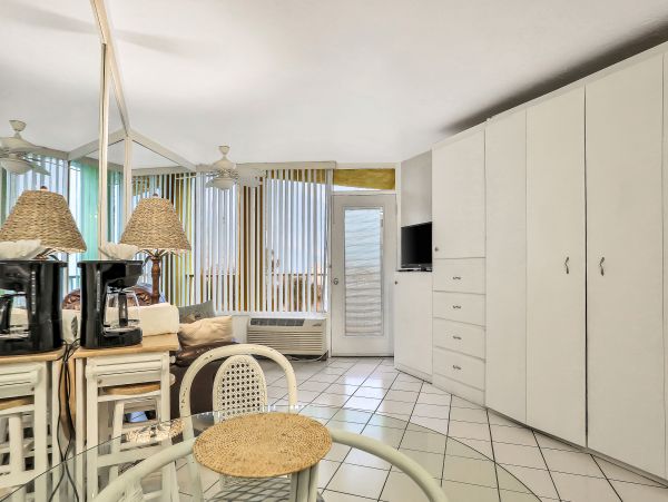 Daytona Beach Home 1023462