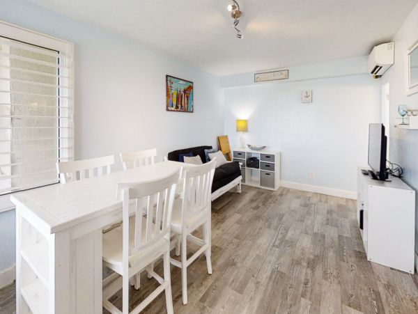 Daytona Beach Home 1023467