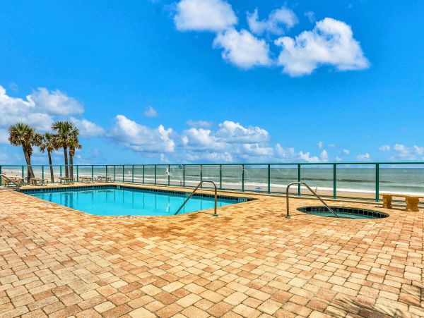 Daytona Beach Home 1023469