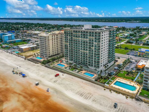 Daytona Beach Home 1023469