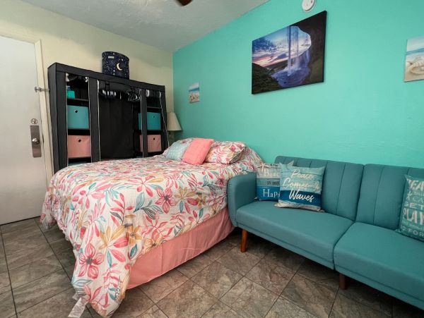 Daytona Beach Home 1023472