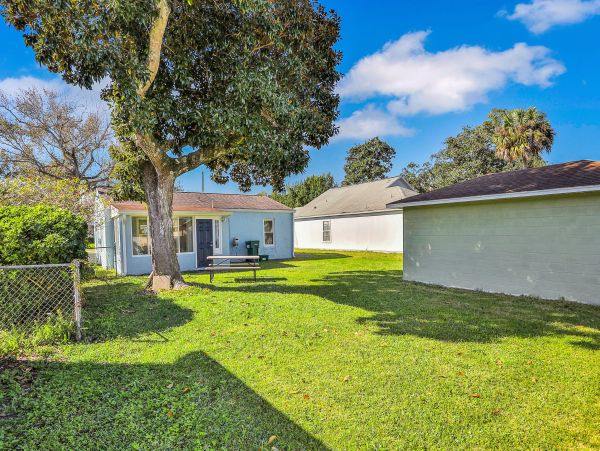 Daytona Beach Home 1023473