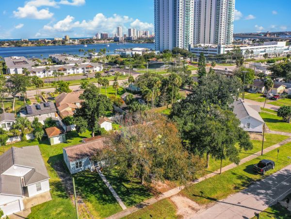 Daytona Beach Home 1023473