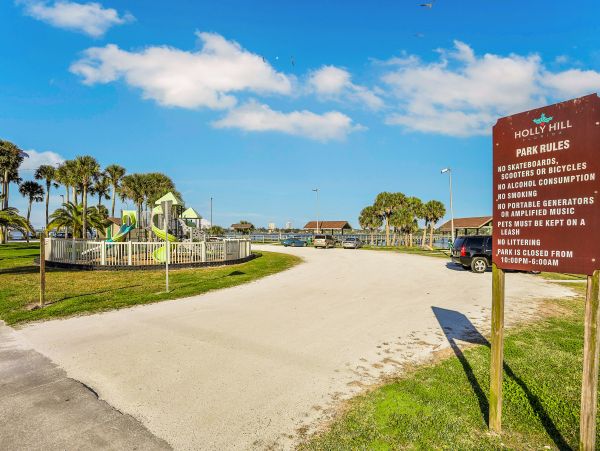 Daytona Beach Home 1023473