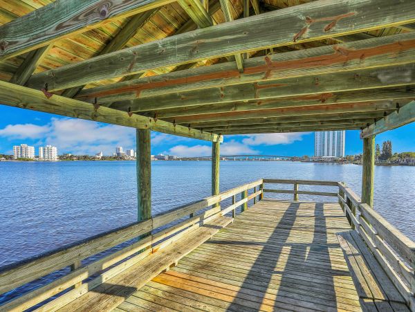 Daytona Beach Home 1023473