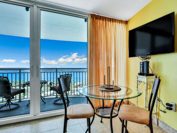 Daytona Beach Home 1023474