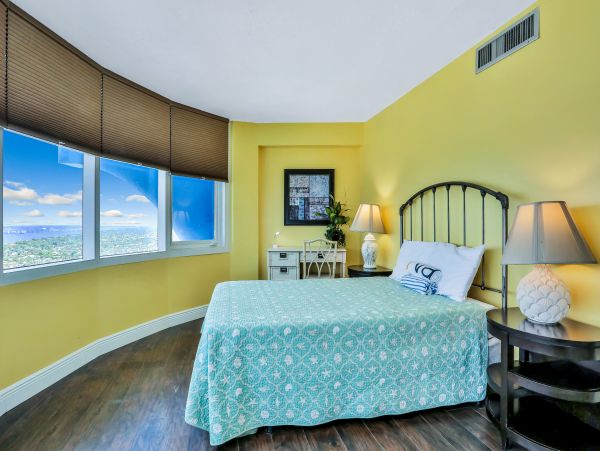 Daytona Beach Home 1023474