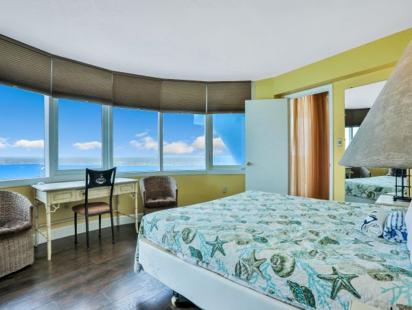 Daytona Beach Home 1023474