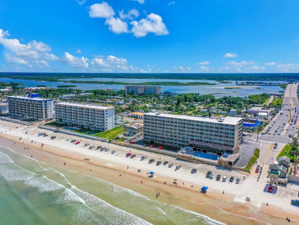Daytona Beach Home 1023475