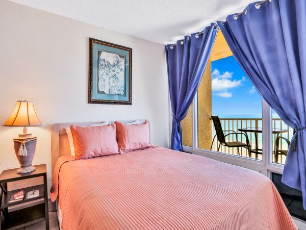 Daytona Beach Home 1023476