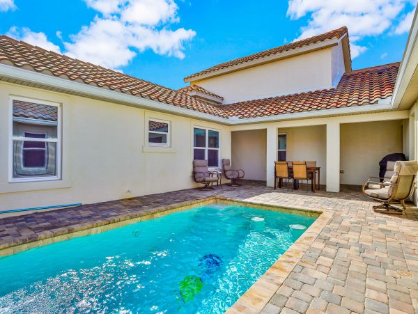 Daytona Beach Home 1023478
