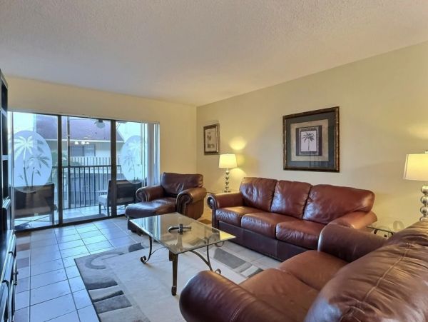 Siesta Key Vacation Rentals - Renovated 2-Bedroom Beach Condo with Pool
