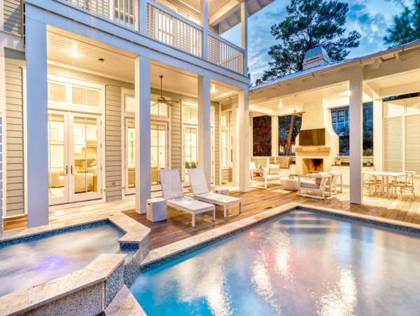 Santa Rosa Beach Glamorous Six Bedroom Vacation Home