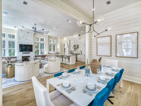 Santa Rosa Beach Glamorous Six Bedroom Vacation Home