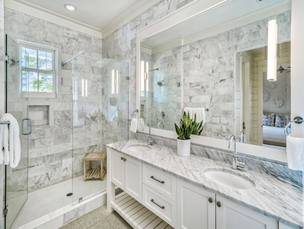 Santa Rosa Beach Glamorous Six Bedroom Vacation Home