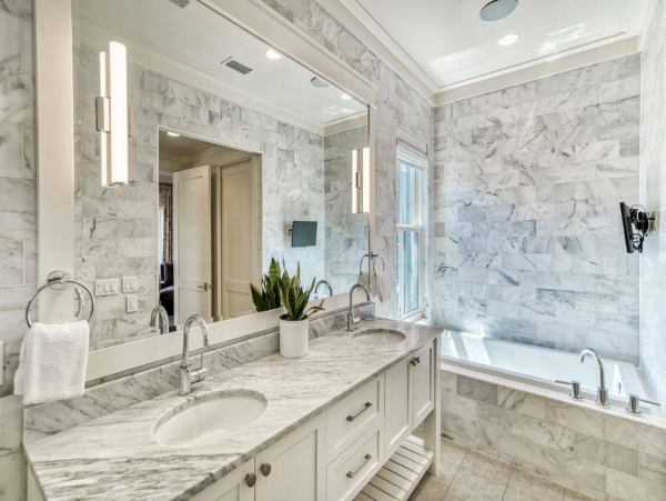Santa Rosa Beach Glamorous Six Bedroom Vacation Home